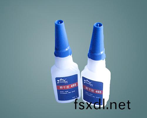 496 中粘度耐高溫(wen)瞬間膠 