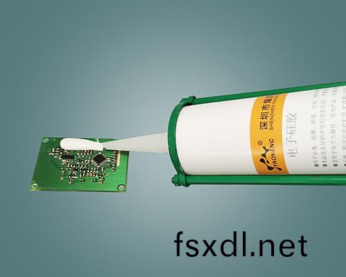 510 導熱(re)阻燃電子硅膠(jiao)  