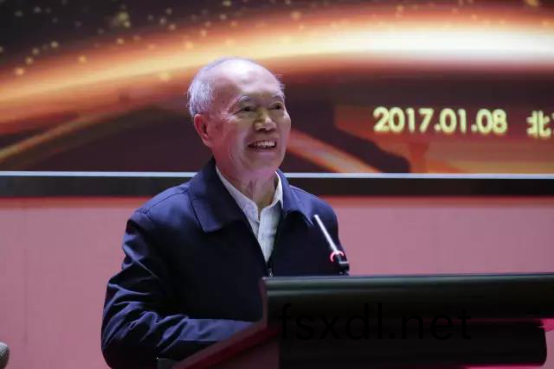 中国照明学会(hui)照明系(xi)统(tong)建(jian)设运(yun)营专委会(hui)在(zai)北(bei)京成(cheng)