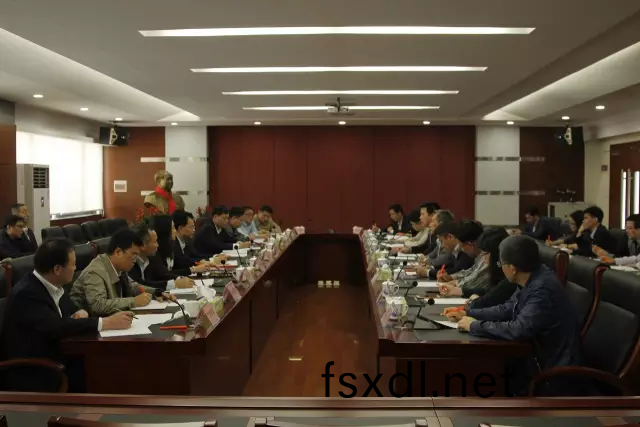 佛(fu)山(shan)市政(zheng)府领(ling)导到“佛(fu)山照明”调(diao)研 希望(wang)佛照(zhao)实